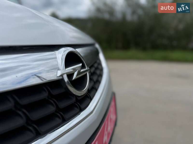 Универсал Opel Astra 2012 в Косове фото 26 Универсал Opel Astra 2012 в Косове