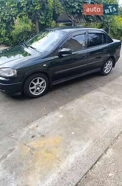 Седан Opel Astra 2003 в 