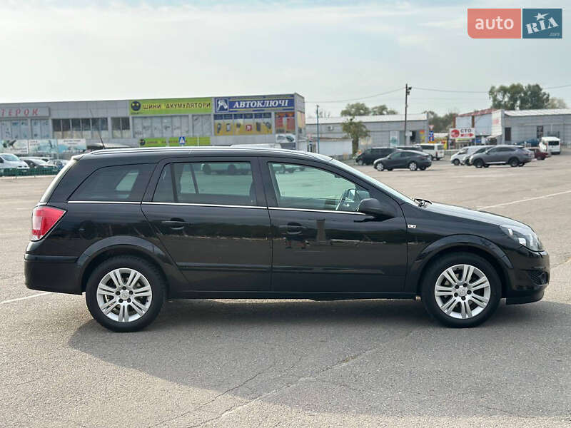 Универсал Opel Astra 2009 в Харькове