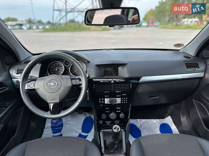 Универсал Opel Astra 2009 в Харькове
