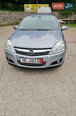 Хетчбек Opel Astra 2009 в Василькові