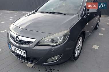 Универсал Opel Astra 2011 в Меденичах