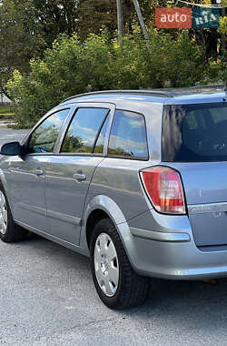 Универсал Opel Astra 2007 в 