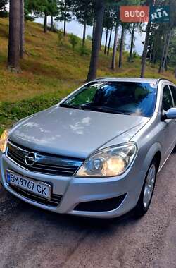 Универсал Opel Astra 2007 в Тростянце