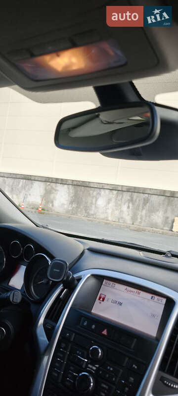 Хэтчбек Opel Astra 2011 в Львове
