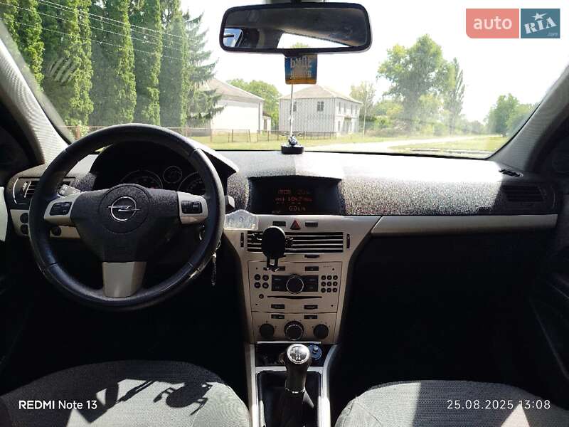 Універсал Opel Astra 2007 в Миргороді