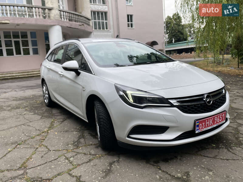 Универсал Opel Astra 2018 в 