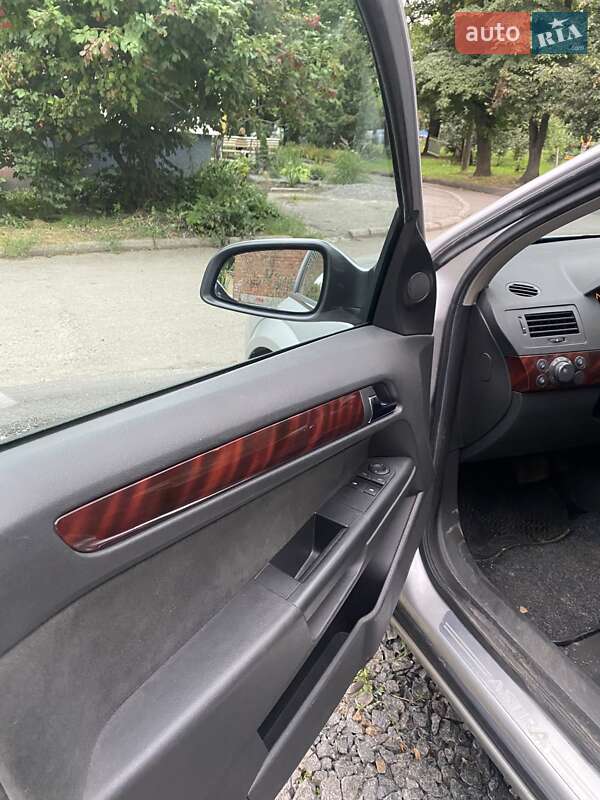 Хэтчбек Opel Astra 2004 в Хмельницком фото 6 Хэтчбек Opel Astra 2004 в Хмельницком