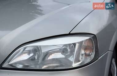 Седан Opel Astra 2008 в 
