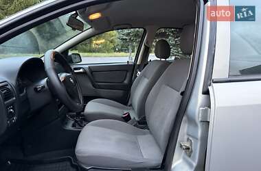 Седан Opel Astra 2008 в 