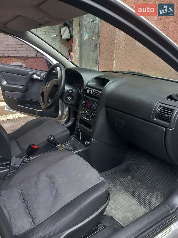 Седан Opel Astra 1999 в Сколе