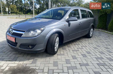 Универсал Opel Astra 2006 в Ровно