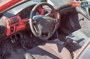 Хэтчбек Opel Astra 1996 в 