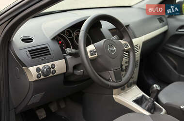 Универсал Opel Astra 2009 в 