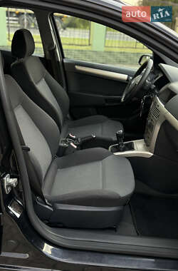 Универсал Opel Astra 2009 в 