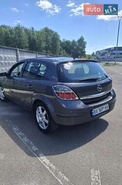 Хэтчбек Opel Astra 2009 в 