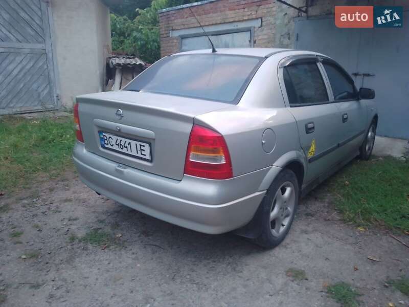 Opel Astra 2007