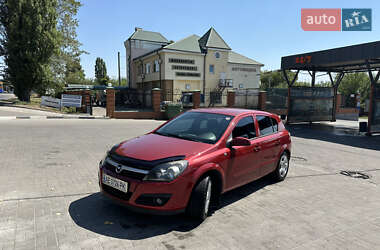 Хетчбек Opel Astra 2006 в Новомосковську