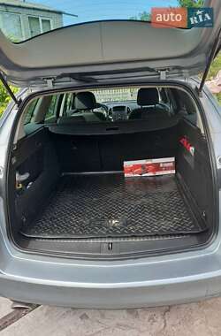 Универсал Opel Astra 2012 в 