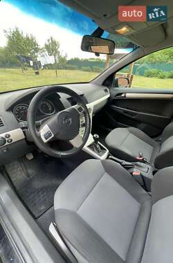 Универсал Opel Astra 2008 в 