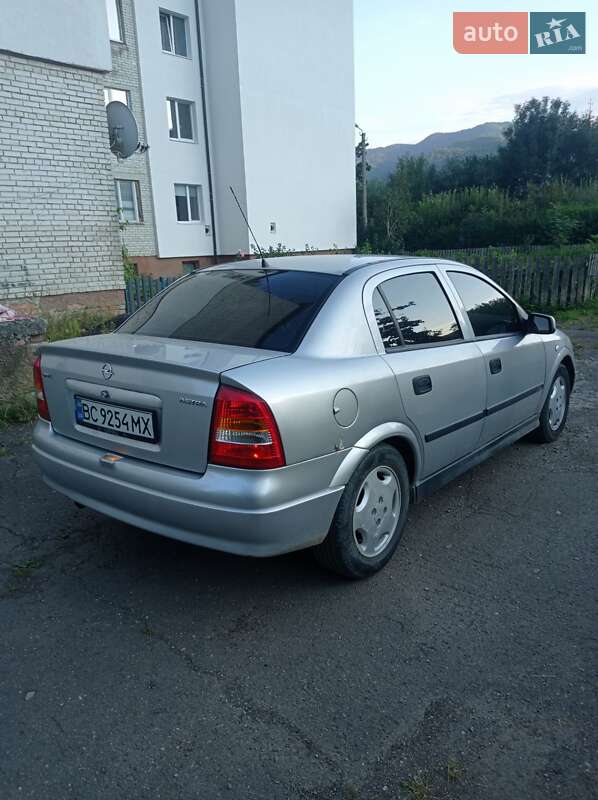 Седан Opel Astra 1999 в Сколе