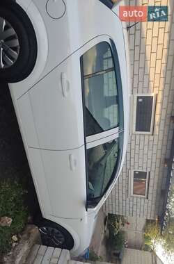 Хэтчбек Opel Astra 2013 в 