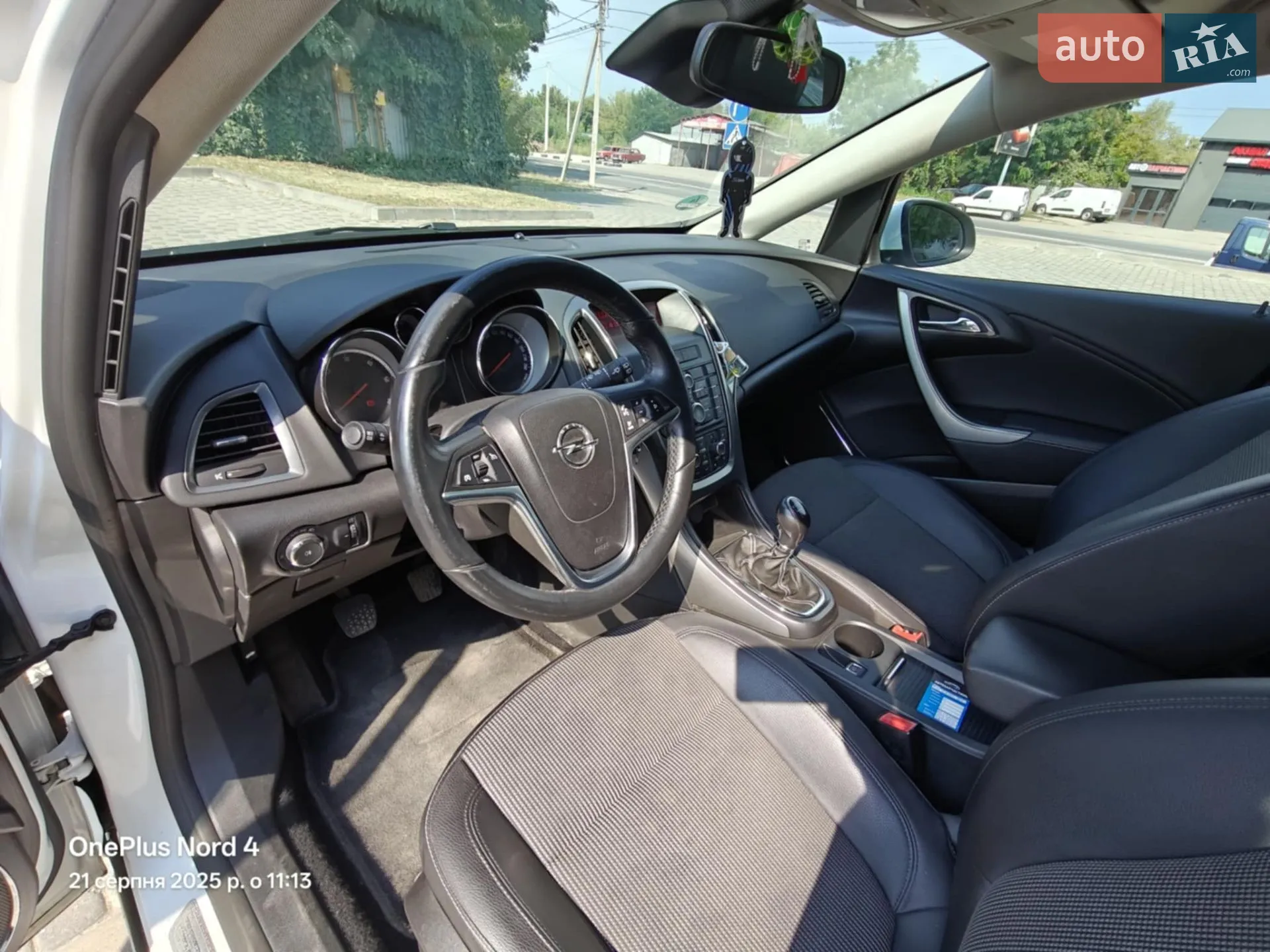 2011 Opel Astra - мініатюра 4