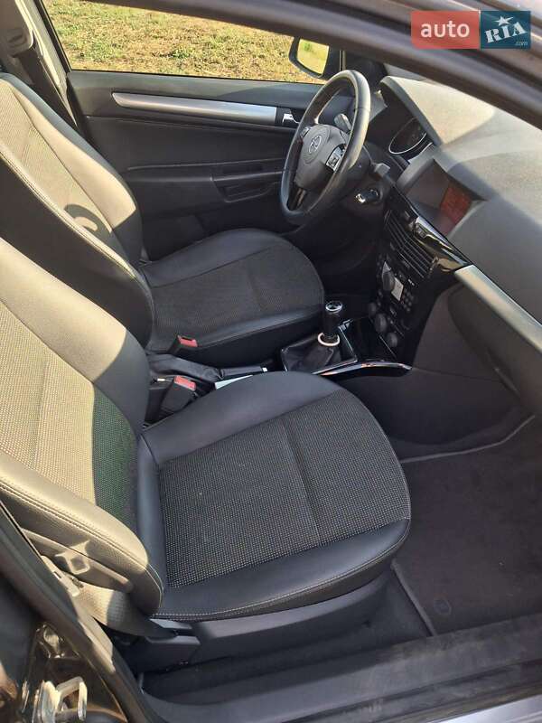 Универсал Opel Astra 2009 в Конотопе фото 44 Универсал Opel Astra 2009 в Конотопе