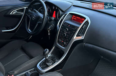 Универсал Opel Astra 2010 в 