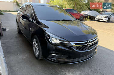 Универсал Opel Astra 2017 в Киеве