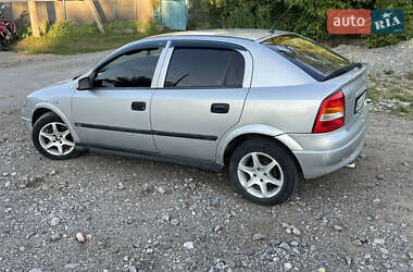 Хэтчбек Opel Astra 1999 в 
