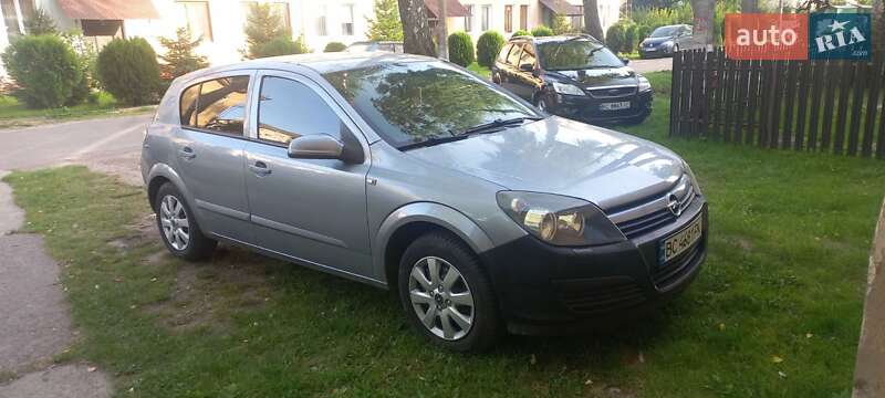 Хетчбек Opel Astra 2004 в Городку фото 12 Хетчбек Opel Astra 2004 в Городку