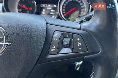 Универсал Opel Astra 2019 в 