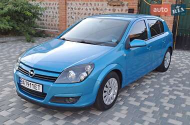 Хэтчбек Opel Astra 2004 в Кропивницком