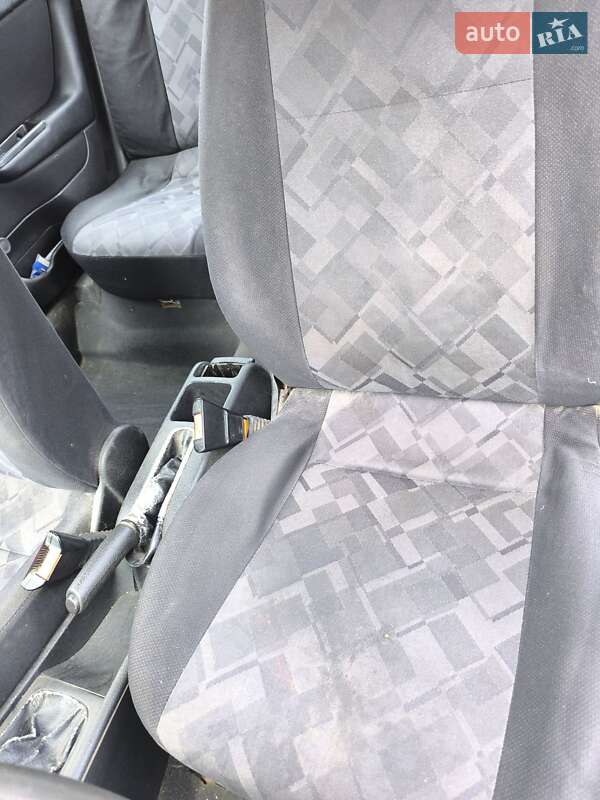 Седан Opel Astra 2000 в Львове