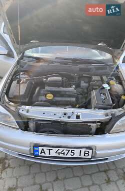Седан Opel Astra 2000 в 