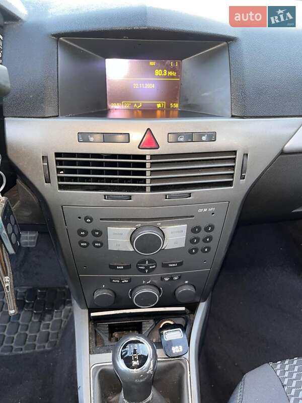 Универсал Opel Astra 2004 в Хмельницком