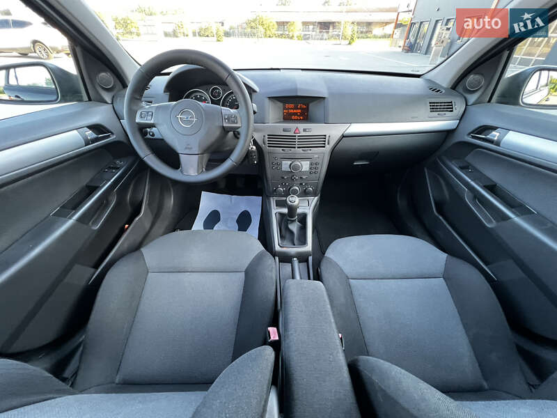Універсал Opel Astra 2005 в Вінниці