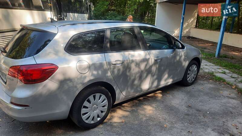 Универсал Opel Astra 2015 в Житомире фото 12 Универсал Opel Astra 2015 в Житомире