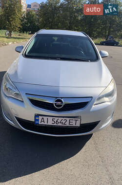 Универсал Opel Astra 2012 в Белой Церкви