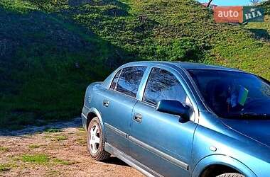 Седан Opel Astra 2004 в Березівці
