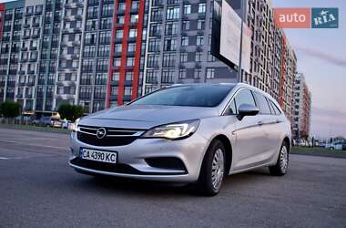 Універсал Opel Astra 2018 в Києві