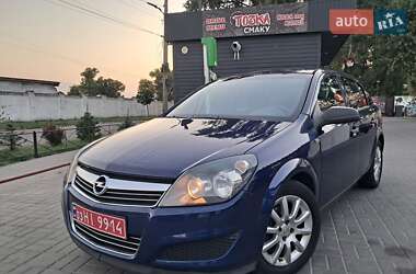 Хэтчбек Opel Astra 2009 в Прилуках