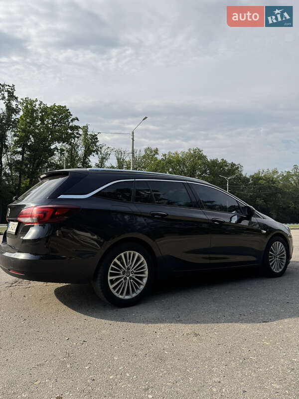 Универсал Opel Astra 2016 в Харькове