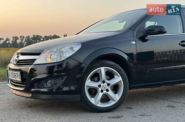 Универсал Opel Astra 2007 в 