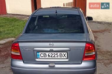 Седан Opel Astra 2006 в 