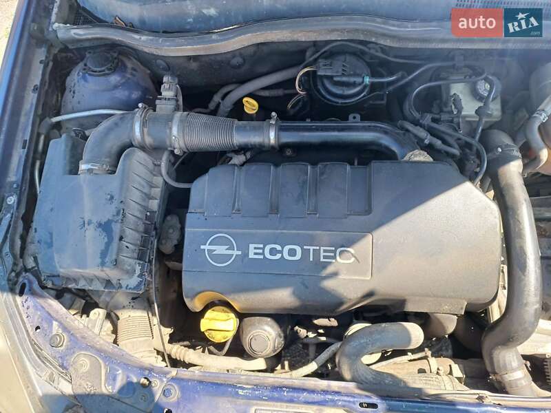 Универсал Opel Astra 2005 в Вараше фото 4 Универсал Opel Astra 2005 в Вараше
