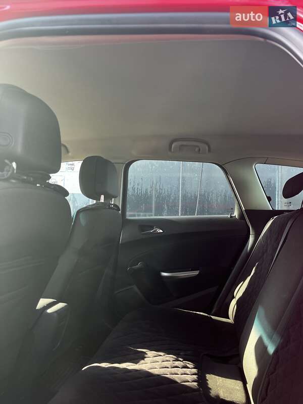 Универсал Opel Astra 2011 в Коломые