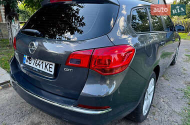Универсал Opel Astra 2014 в 