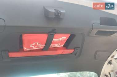 Универсал Opel Astra 2011 в 